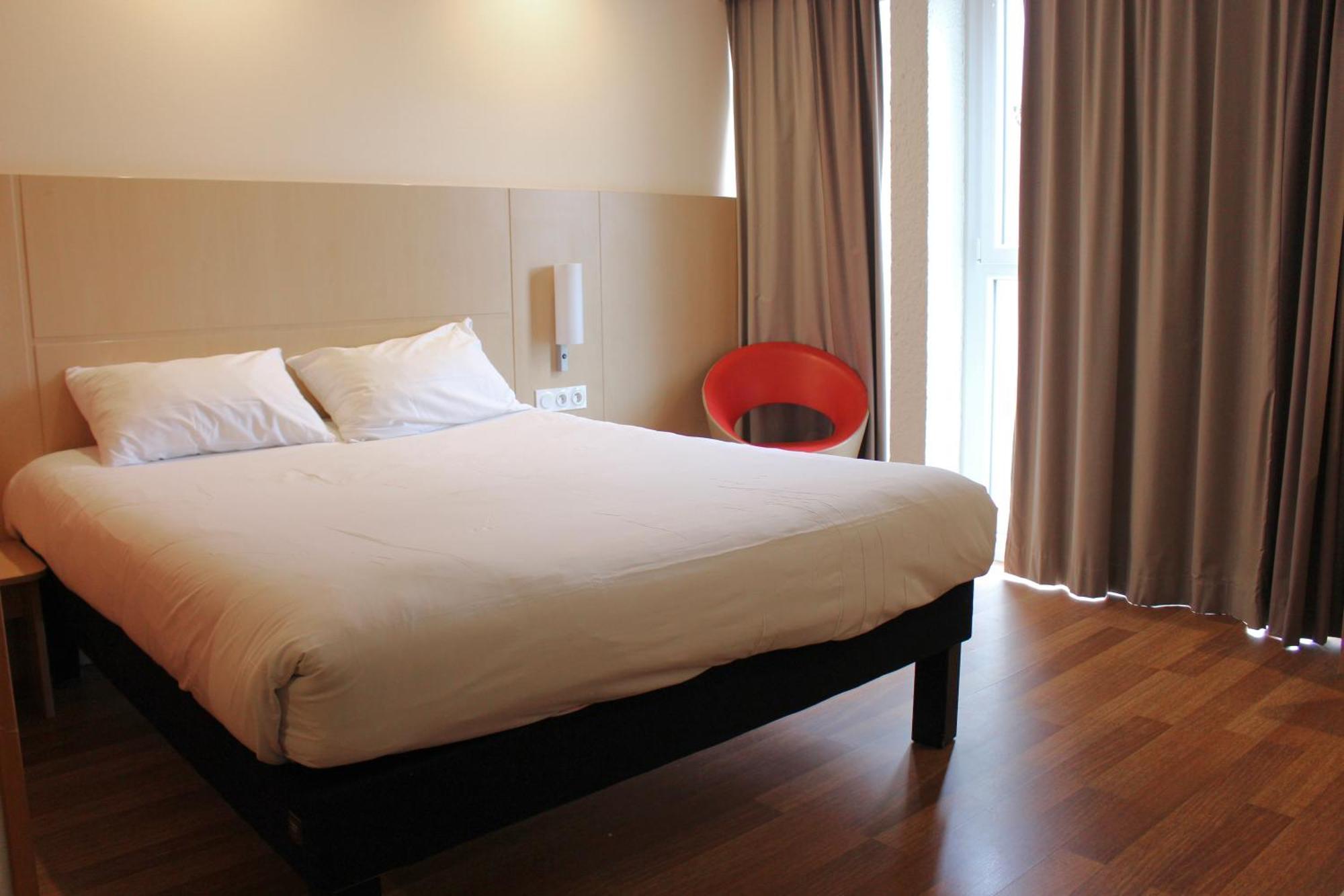 Ibis Dijon Sud Hotel Perrigny-les-Dijon Exterior foto