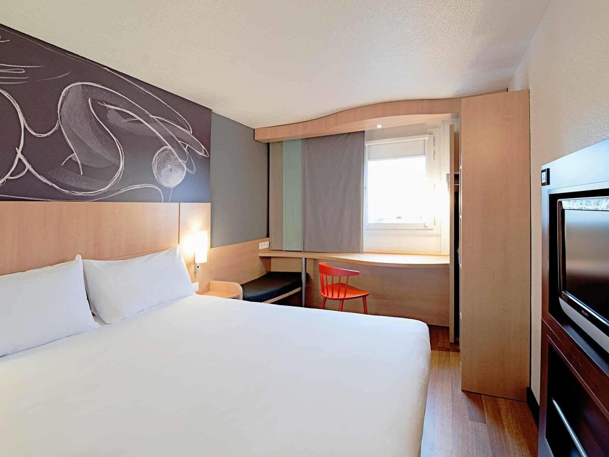 Ibis Dijon Sud Hotel Perrigny-les-Dijon Exterior foto